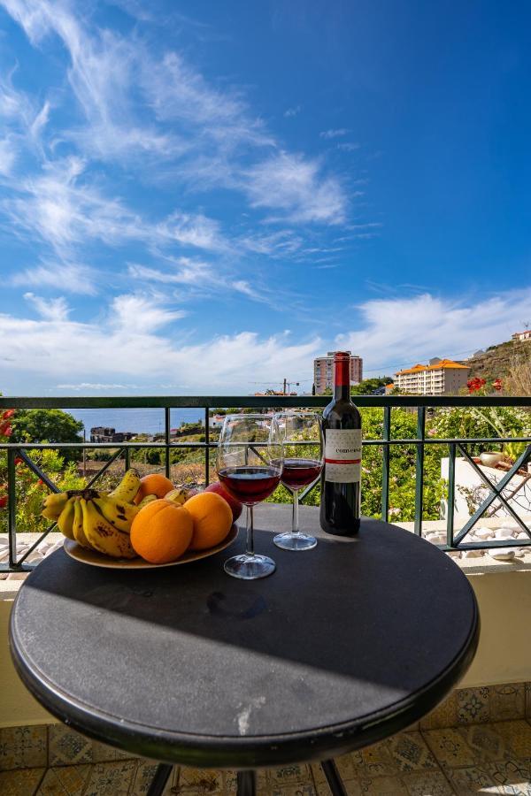 Ocean Breeze Apartment Canico  Bagian luar foto