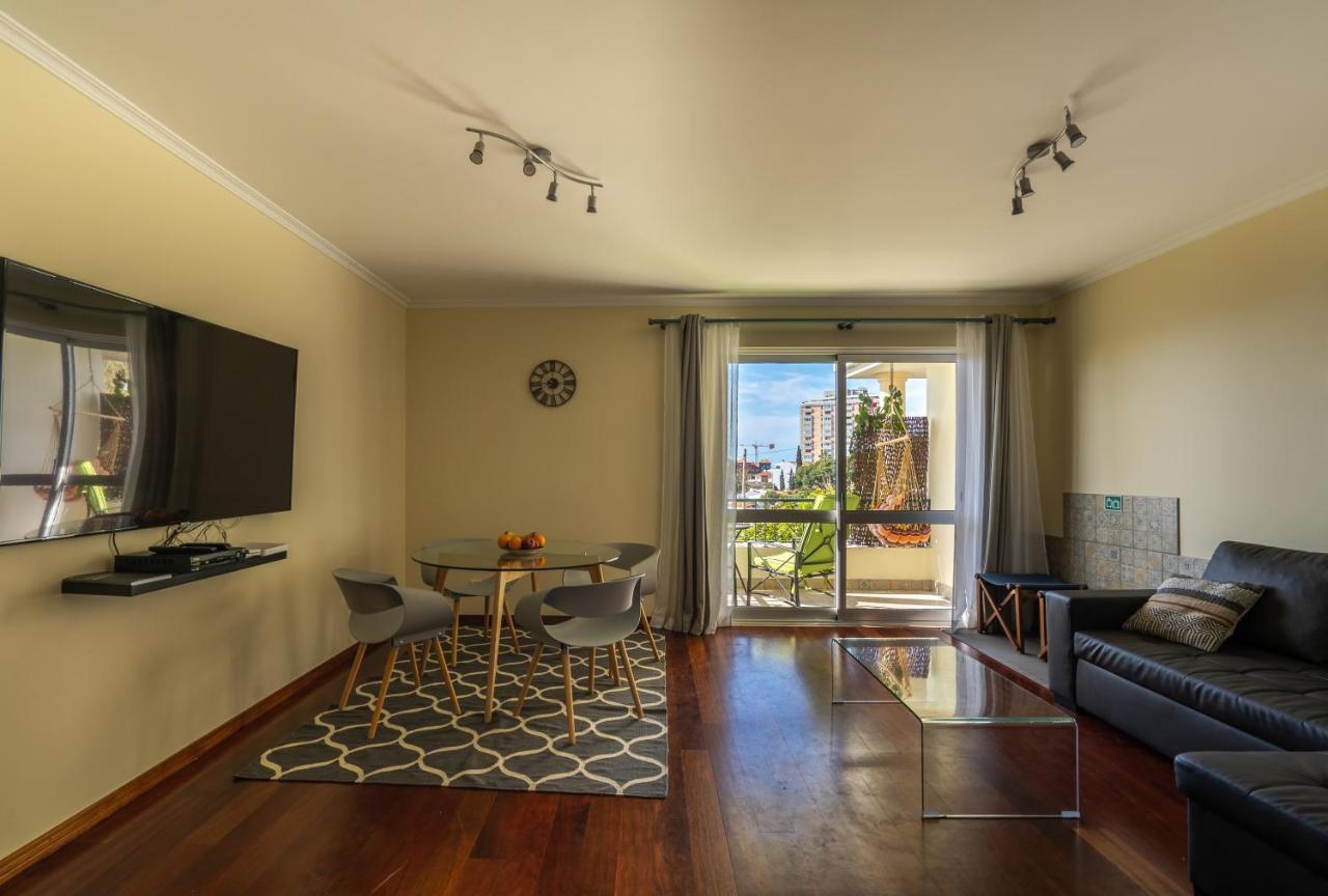 Ocean Breeze Apartment Canico  Bagian luar foto