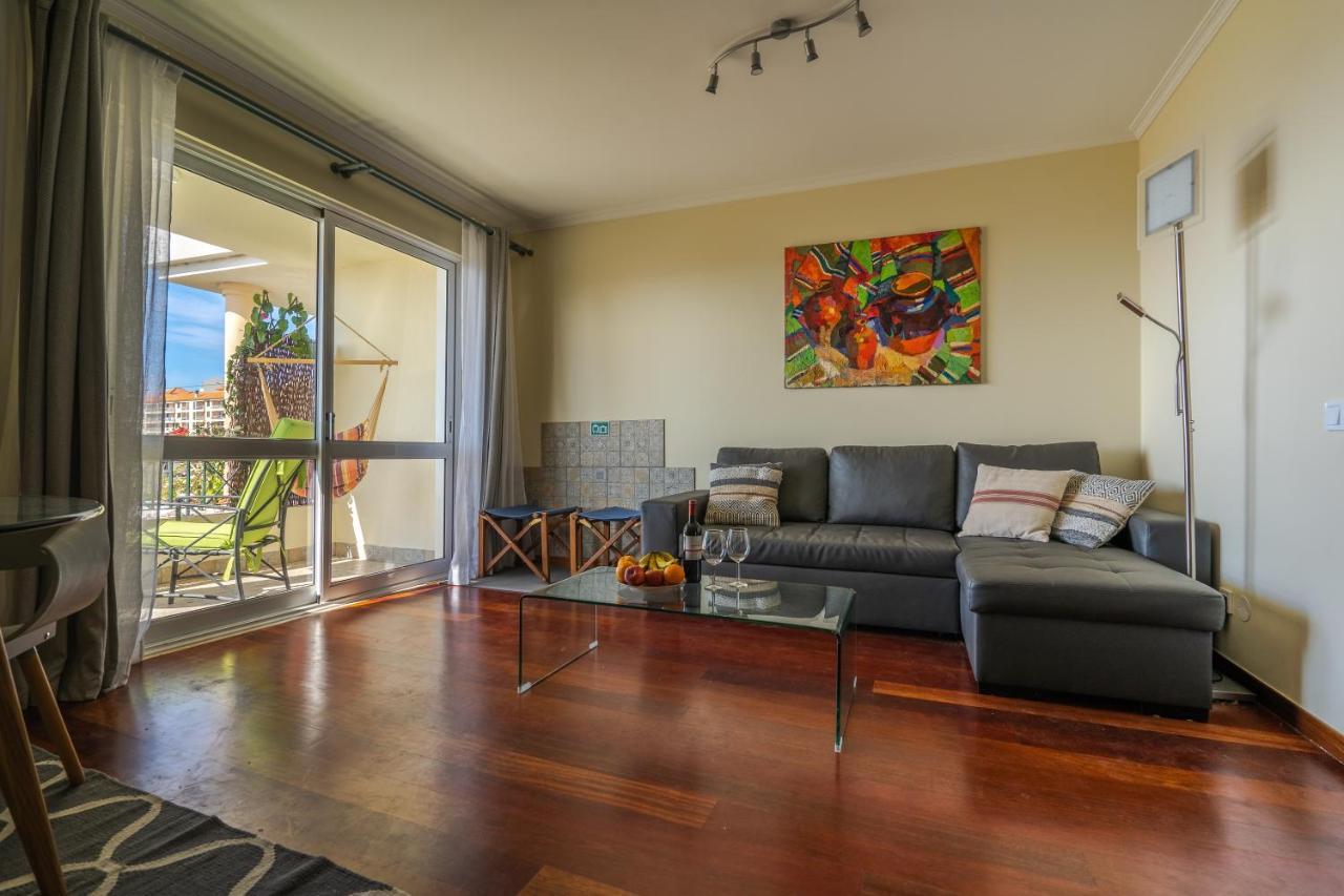 Ocean Breeze Apartment Canico  Bagian luar foto